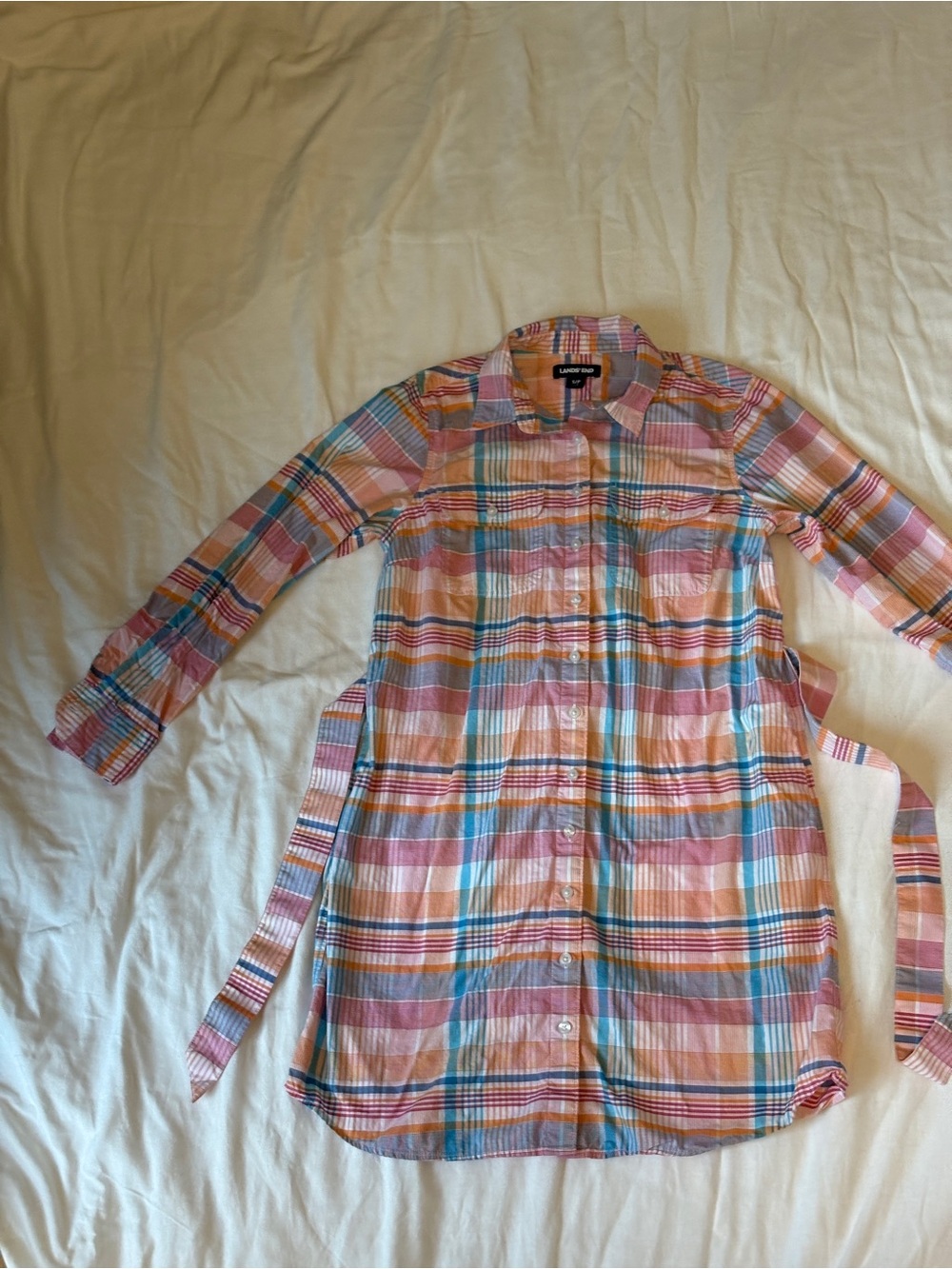 Lands End Pink Plaid Long-Sleeve Button-Down Shirt. Size small